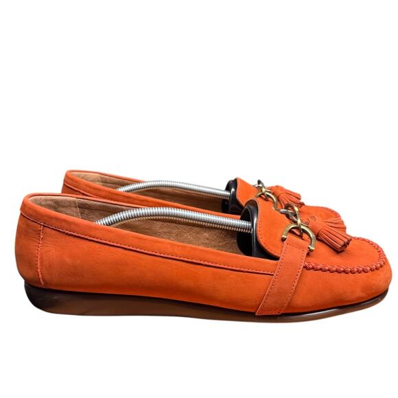 AEROSOLES Stitch'N Turn 11W Burnt Orange Suede Loafers Tassel Casual Comfort - Picture 1 of 12